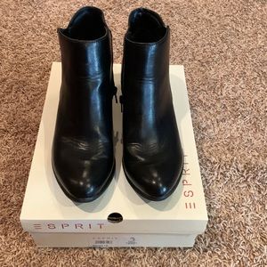 ESPRIT booties